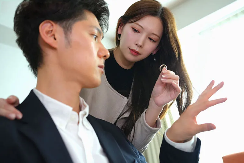 Cô vợ đi đi chơi, ông chồng ở nhà bị nhỏ em vợ yêu gạ nắc không trượt phát nào
